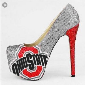 Meet your Posher, Trish. O-H!!  I-O!!